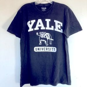 Yale University T shirt